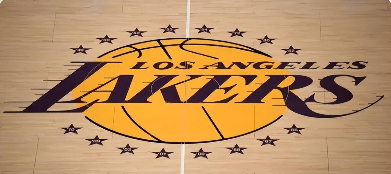 赛前NBA季后赛传出新动向，洛杉矶快船主帅复盘，管理层表态：话题不断，年轻球员得到机会的简单介绍